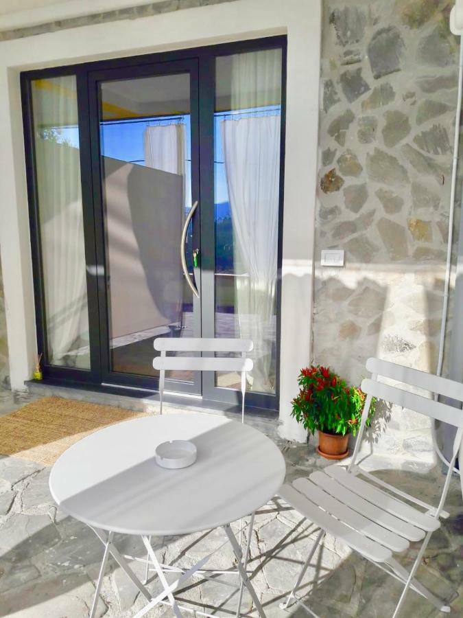 Collimare Rooms & Sailing Near 5 Terre Vezzano Ligure Esterno foto